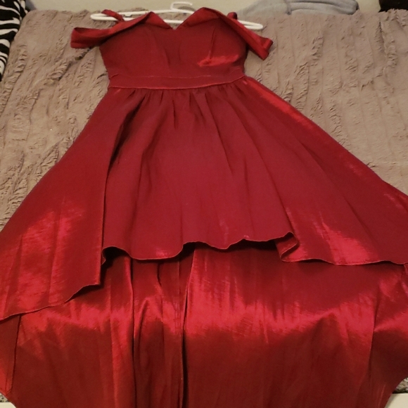 Dress - Picture 3 of 3
